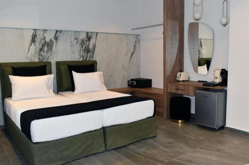 Casa Enetiko Room 102