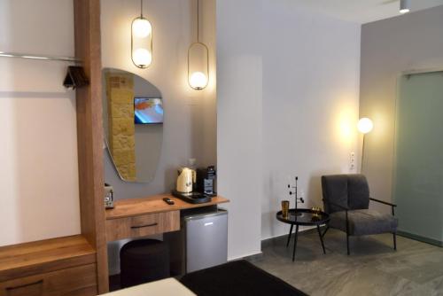 Casa Enetiko Room 102