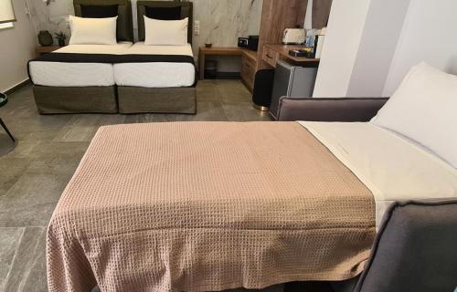 casa enetiko room 102 14