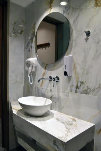 Casa Enetiko Room 103